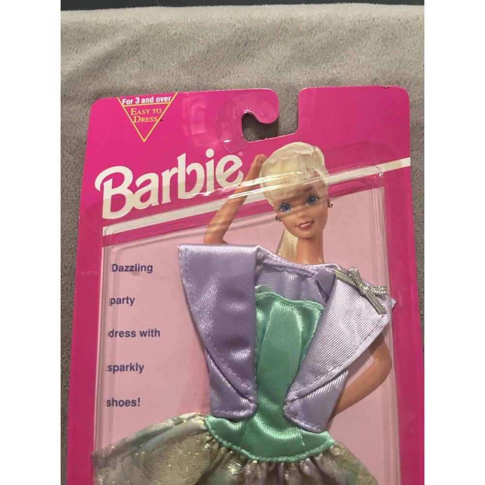 Vintage Barbie Sparkle Pretty Easy To Dress Fashions Mattel 68060 New - Picture 2 of 6